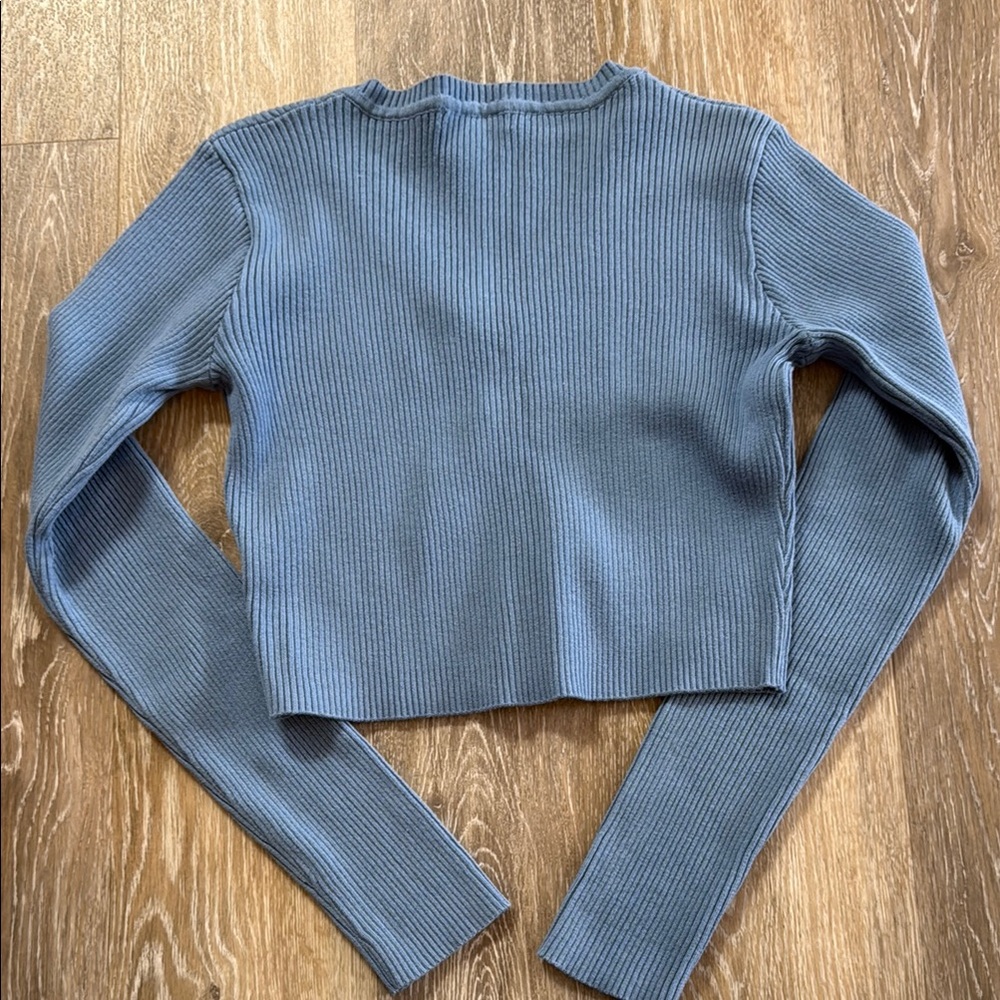 Brandy Melville V-Neck Sweater - Picture 3 of 4